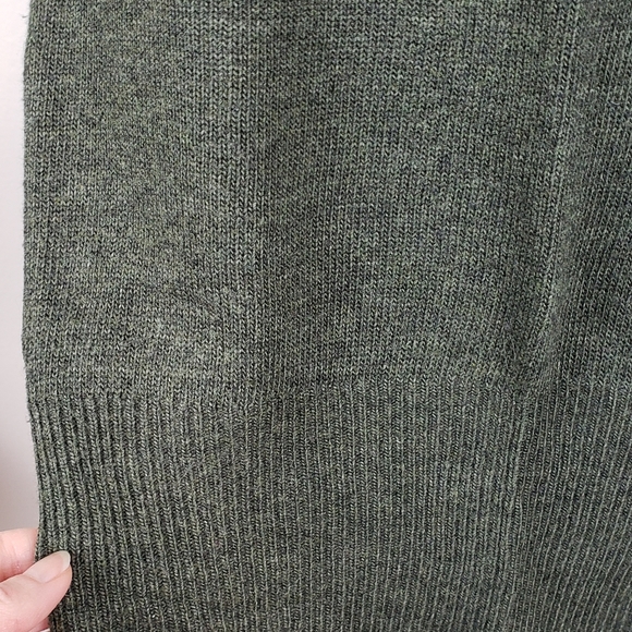Costa Blanca Olive Sweater - Picture 6 of 7